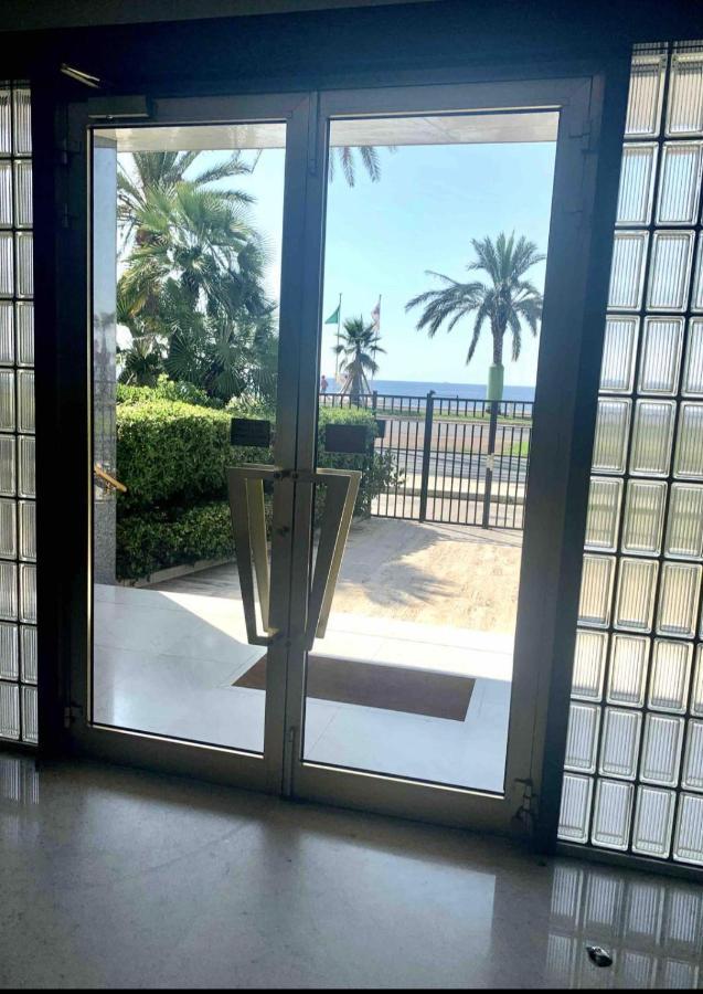 Appartement Front De Mer - Promenade Des Anglais Nice Eksteriør bilde